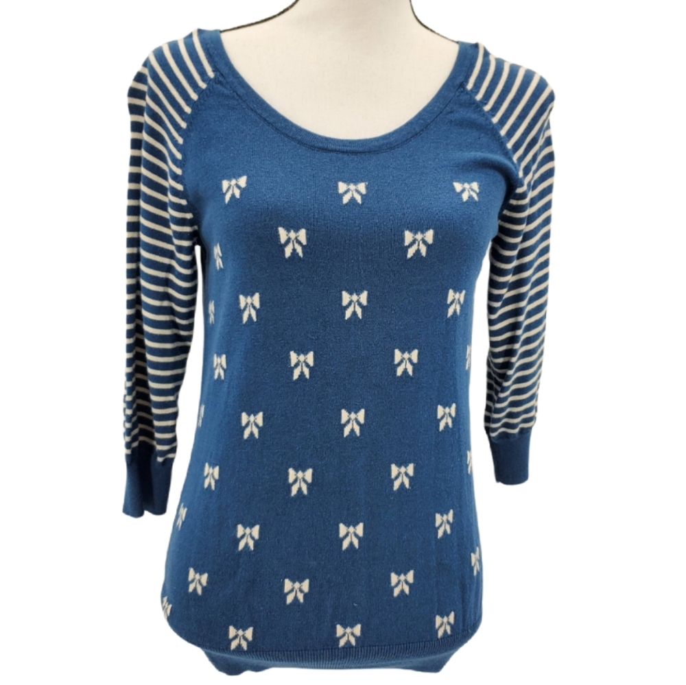 LC Lauren Conrad 3/4 Sleeve Bow Sweater Size M
